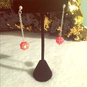 Dangle pink earrings